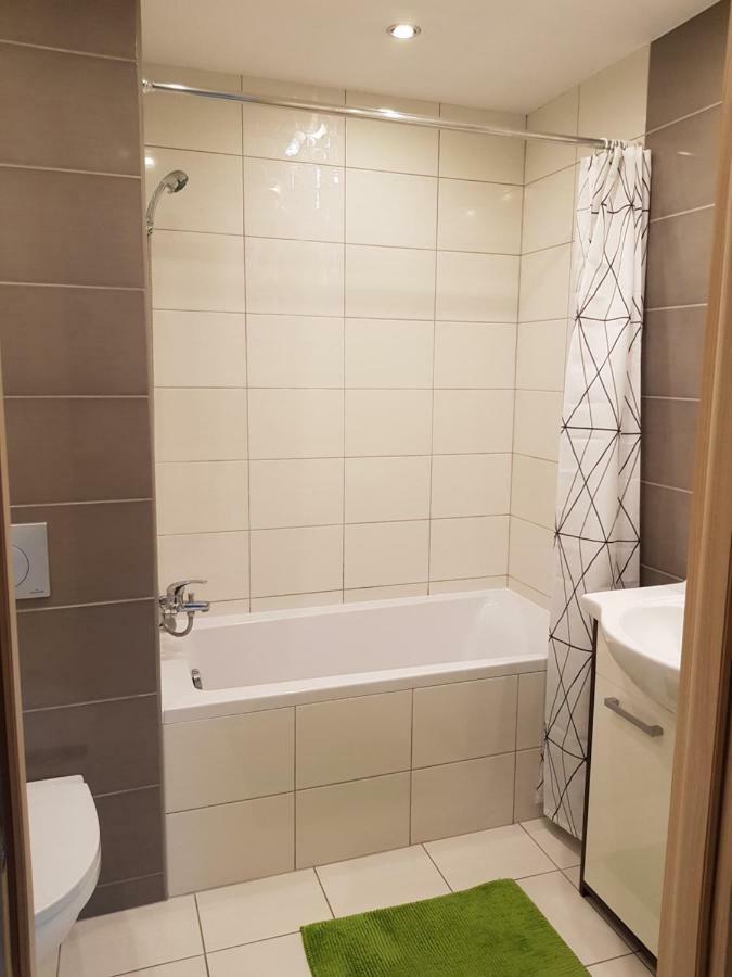 Misvest Tomasz Klimatyzacja Apartment Забже Екстериор снимка